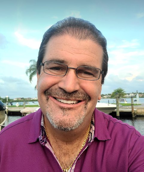 Art Conforti, Sarasota florist and founder of RateAFlorist.com